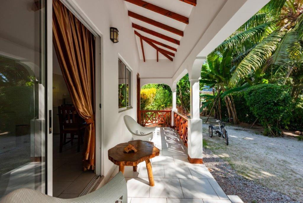 Villa Veuve Casadani Hotel La Digue Exterior photo